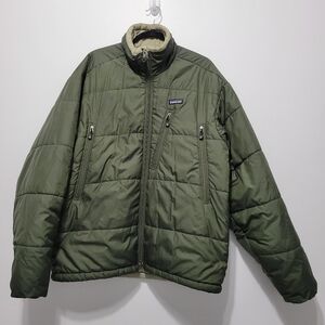 Patagonia Men's Green Puffer Jacket